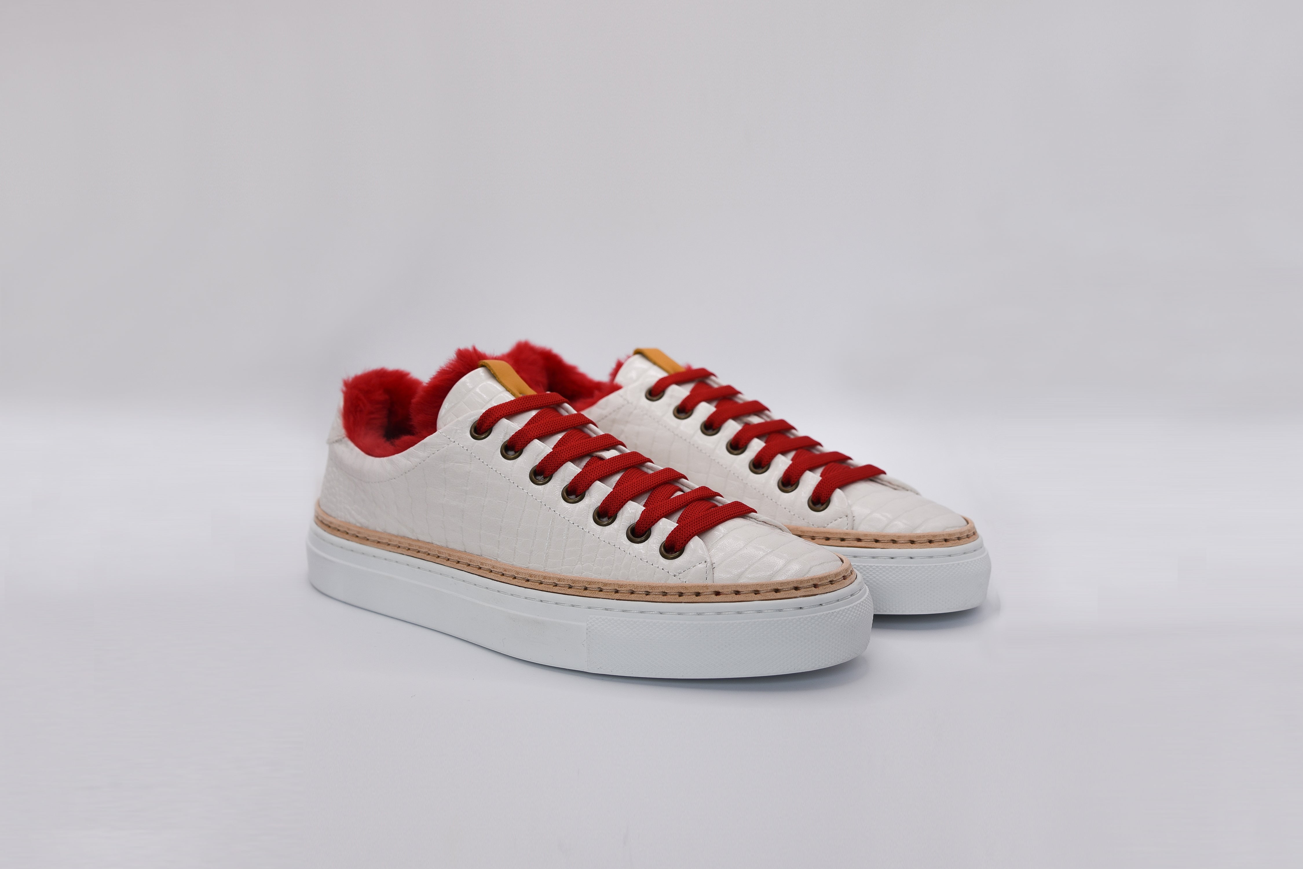 Oversize leather low trainers Alexander McQueen Red size 43 EU in Leather -  35561681